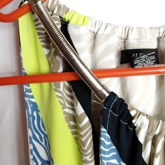 Alfani sleeveless top  - Picture 3 of 3